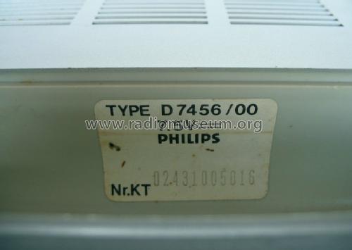9 Band Radio Cassette Recorder D7456 /00; Philips Hong Kong (ID = 1235884) Radio
