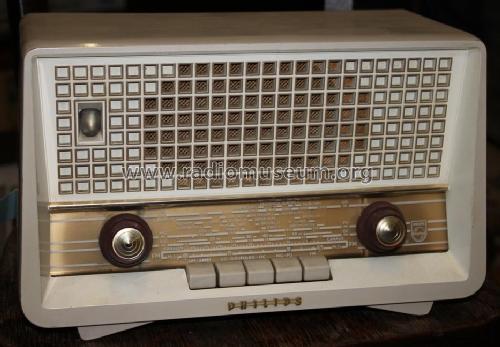 B3X82U; Philips Belgium (ID = 1784251) Radio
