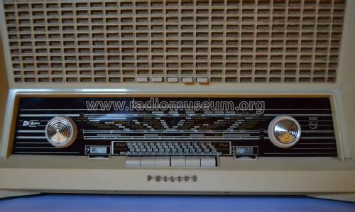 B5X82A /05; Philips Belgium (ID = 1616776) Radio
