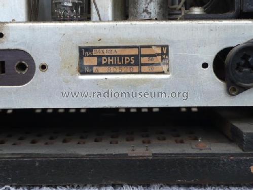 B5X82A; Philips; Eindhoven (ID = 1643181) Radio