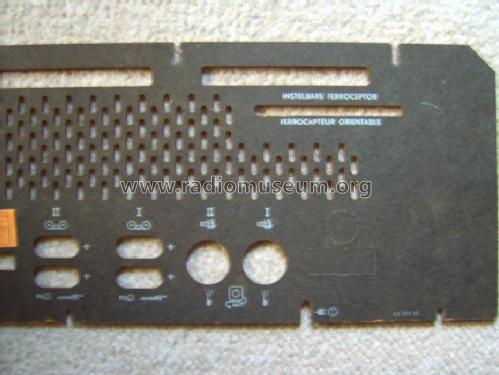 B7X94A /00; Philips Belgium (ID = 698615) Radio