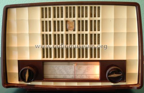 BX135U; Philips Belgium (ID = 1720141) Radio