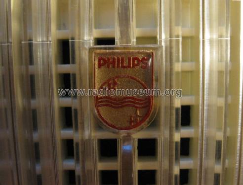 BX221U /79; Philips Belgium (ID = 834730) Radio