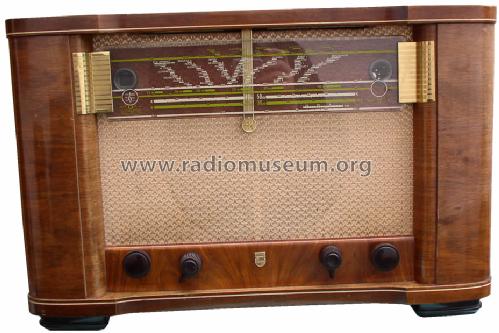 BX700A ; Philips; Eindhoven (ID = 1250555) Radio