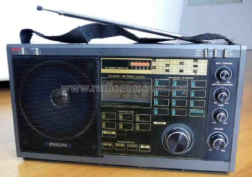 Synthesized World Receiver D2935 PLL; Philips; Eindhoven (ID = 1218632) Radio