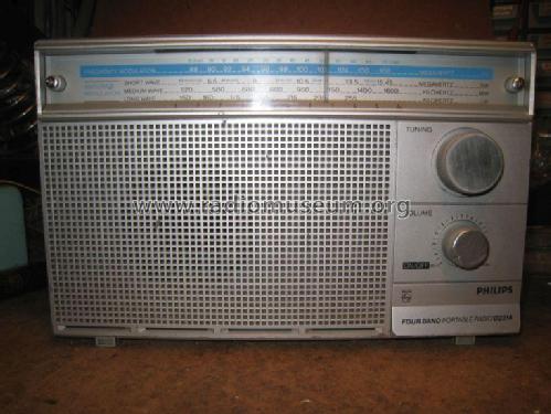 Four Band Portable Radio D2214 /00; Philips; Eindhoven (ID = 1895493) Radio