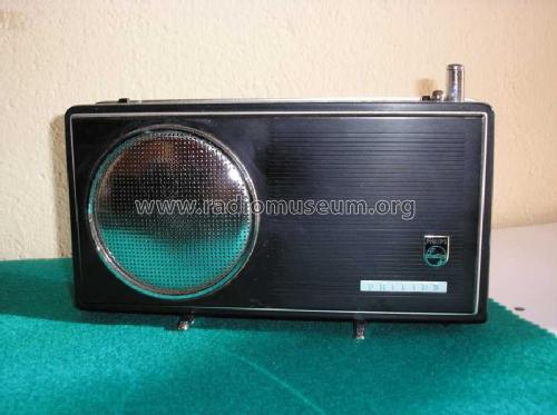 L2X10T /00R; Philips; Eindhoven (ID = 704543) Radio