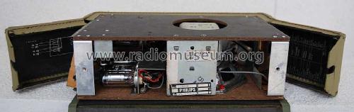 L2X80B; Philips Belgium (ID = 457285) Radio