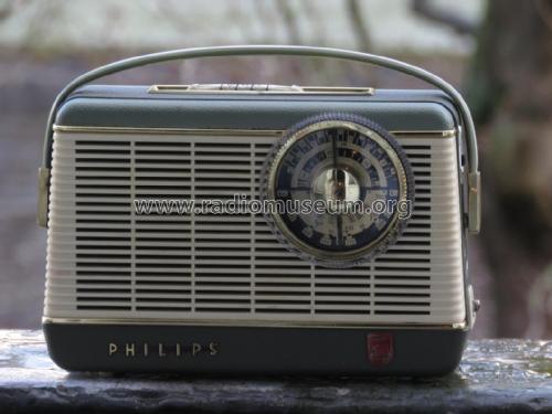 L3W11T /00F; Philips; Eindhoven (ID = 2993806) Radio