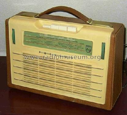 L3X72T /01 /10; Philips Belgium (ID = 97834) Radio