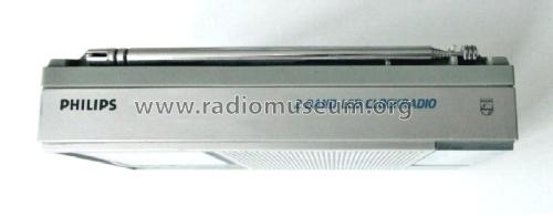 Multi Function LCD Clockradio D-1700 /00; Philips; Eindhoven (ID = 2768425) Radio