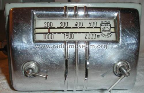 NX570V; Philips; Eindhoven (ID = 596914) Car Radio