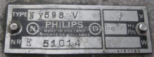 NX593V; Philips; Eindhoven (ID = 1432185) Car Radio