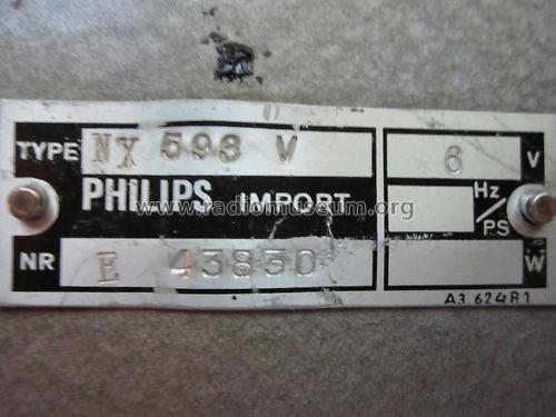 NX593V; Philips; Eindhoven (ID = 996513) Car Radio