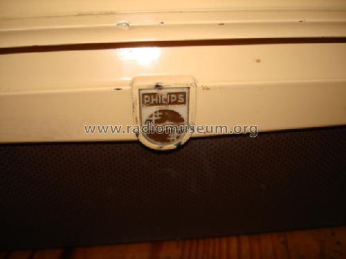 523UB -15; Philips Electrical, (ID = 627293) Radio