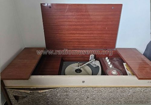 Concorde F4Z37A; Philips Electrical (ID = 3247479) Radio