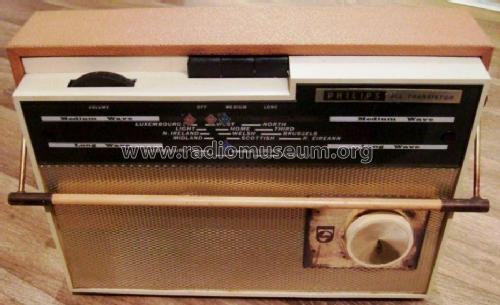 L3G04T ; Philips Electrical, (ID = 1962204) Radio
