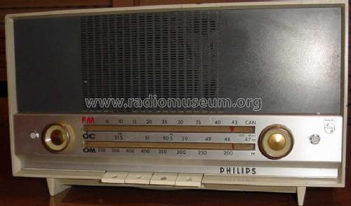 30RB354 /00K; Philips Ibérica, (ID = 353597) Radio