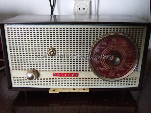 B2E14A /00K /00F; Philips Ibérica, (ID = 440450) Radio