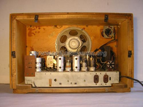 493A /III; Philips Finland - (ID = 1952469) Radio