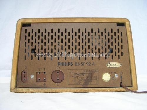 B3SF92A; Philips Finland - (ID = 2064252) Radio