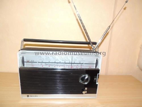 11RL463 /02; Philips France; (ID = 1934295) Radio