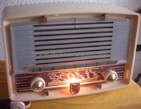 B1F71U /02 /03 /04; Philips France; (ID = 111373) Radio