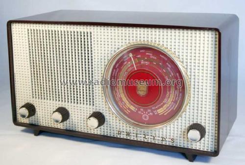 B2F70U; Philips France; (ID = 774562) Radio