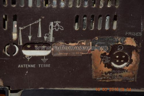 B4F70A; Philips France; (ID = 1972788) Radio