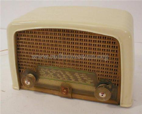 BF121.01U; Philips France; (ID = 98822) Radio