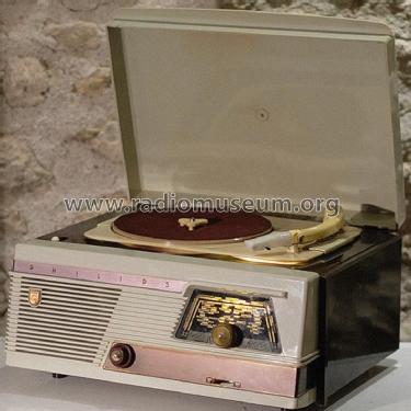 Coffret radio-phono H3F82A; Philips France; (ID = 2987086) Radio