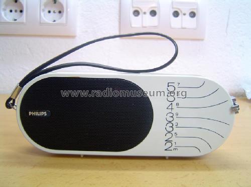 90RL136; Philips, Singapore (ID = 170289) Radio