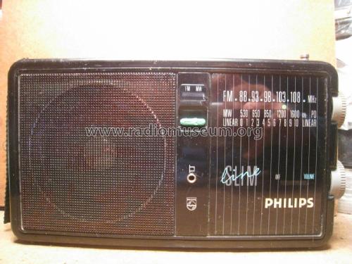 D2040/00; Philips Hong Kong (ID = 1980652) Radio