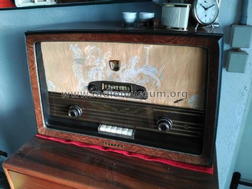 B8E-83A; Philips Ibérica, (ID = 2625781) Radio