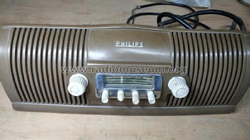 NE-536-V; Philips Ibérica, (ID = 2974071) Car Radio