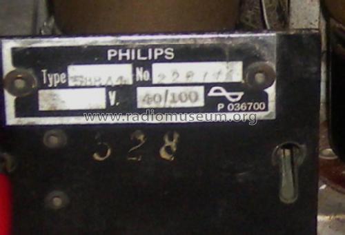 588A4; Philips Ibérica, (ID = 1280320) Radio