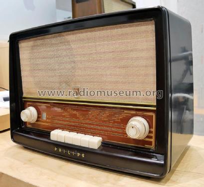 B4E72A; Philips Ibérica, (ID = 2092692) Radio