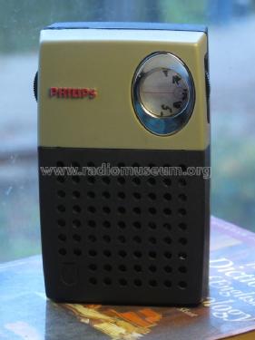 Asia '72 Pocket Set 15RL035 /00R; Philips; India (ID = 3188605) Radio