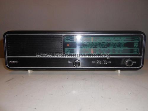 19RB244 /00 /22; Philips Italy; (ID = 2377517) Radio