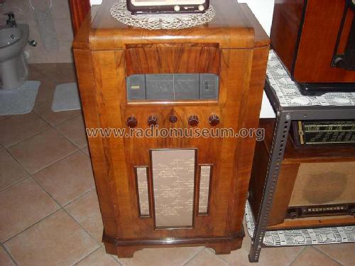 653F; Philips Italy; (ID = 1197286) Radio