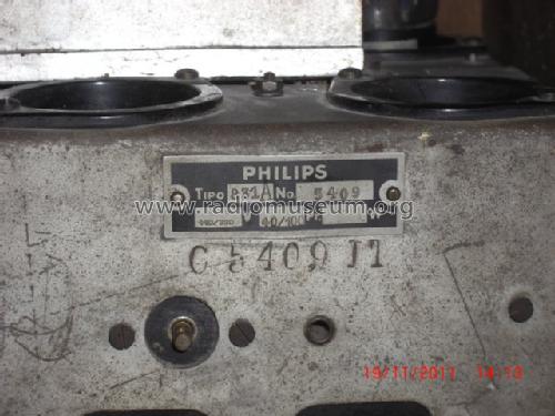 831A; Philips Italy; (ID = 1099707) Radio