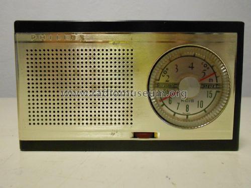 L1I00T; Philips Italy; (ID = 2300803) Radio