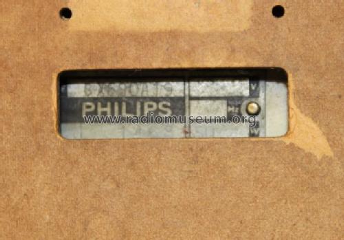 BX680A /19; Philips Belgium (ID = 1269325) Radio