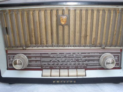 B3M85U /02; Philips Mexicana S.A (ID = 955532) Radio