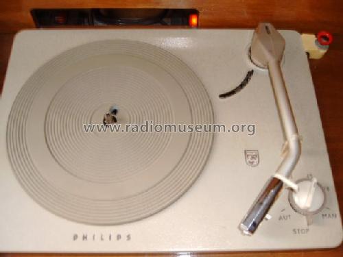 Record Changer Chassis AG1016 /00 /01 /22; Philips Belgium (ID = 2077549) R-Player
