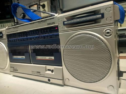 AM/FM Radio Cassette Recorder - Super Tandem D8334 /00 /05 /00R /05R; Philips - Österreich (ID = 2479085) Radio