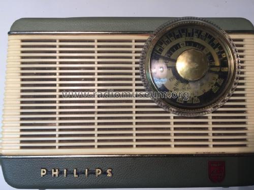 Holiday L3W11T /30F; Philips - Österreich (ID = 2219713) Radio