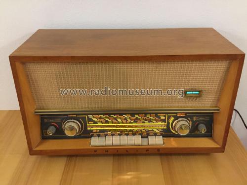 Matinée B4A03A; Philips - Österreich (ID = 2575882) Radio