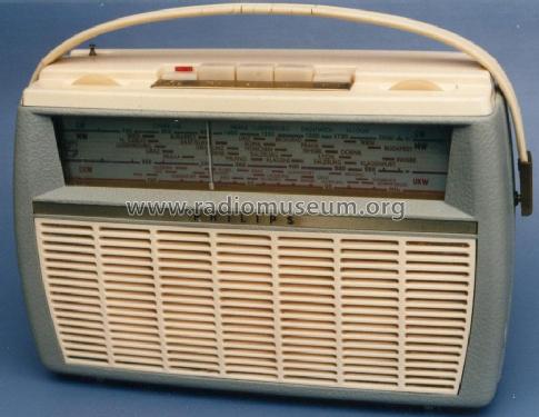 Picknick L4A03T; Philips - Österreich (ID = 40662) Radio