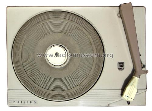 Record Player Chassis AG2056 /00; Philips Belgium (ID = 1891265) R-Player